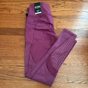 Victoria’s Secret sport leggings
